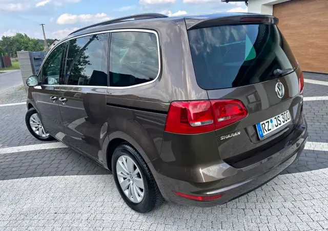 VOLKSWAGEN Sharan 2.0 TDI DSG BlueMotion Technology Comfortline