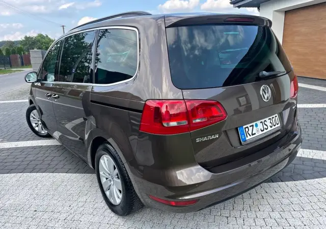 VOLKSWAGEN Sharan 2.0 TDI DSG BlueMotion Technology Comfortline