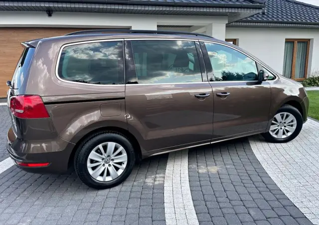 VOLKSWAGEN Sharan 2.0 TDI DSG BlueMotion Technology Comfortline