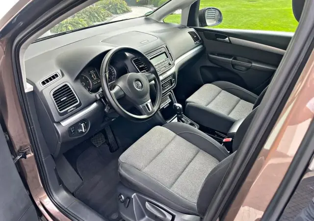VOLKSWAGEN Sharan 2.0 TDI DSG BlueMotion Technology Comfortline