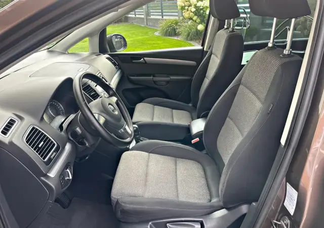 VOLKSWAGEN Sharan 2.0 TDI DSG BlueMotion Technology Comfortline