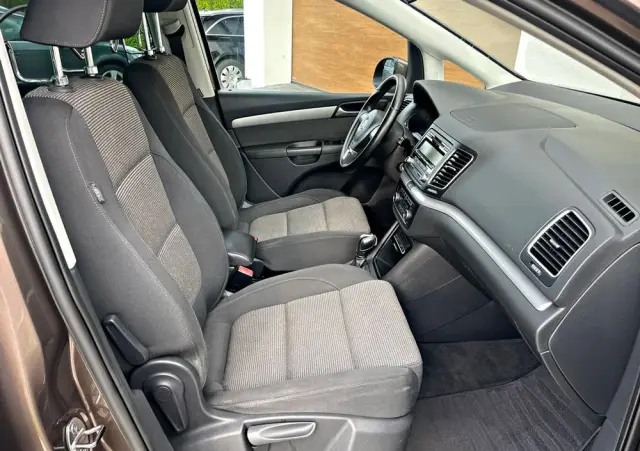 VOLKSWAGEN Sharan 2.0 TDI DSG BlueMotion Technology Comfortline