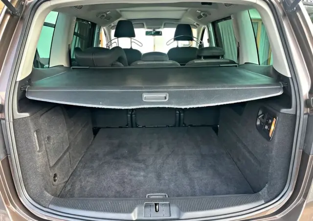 VOLKSWAGEN Sharan 2.0 TDI DSG BlueMotion Technology Comfortline