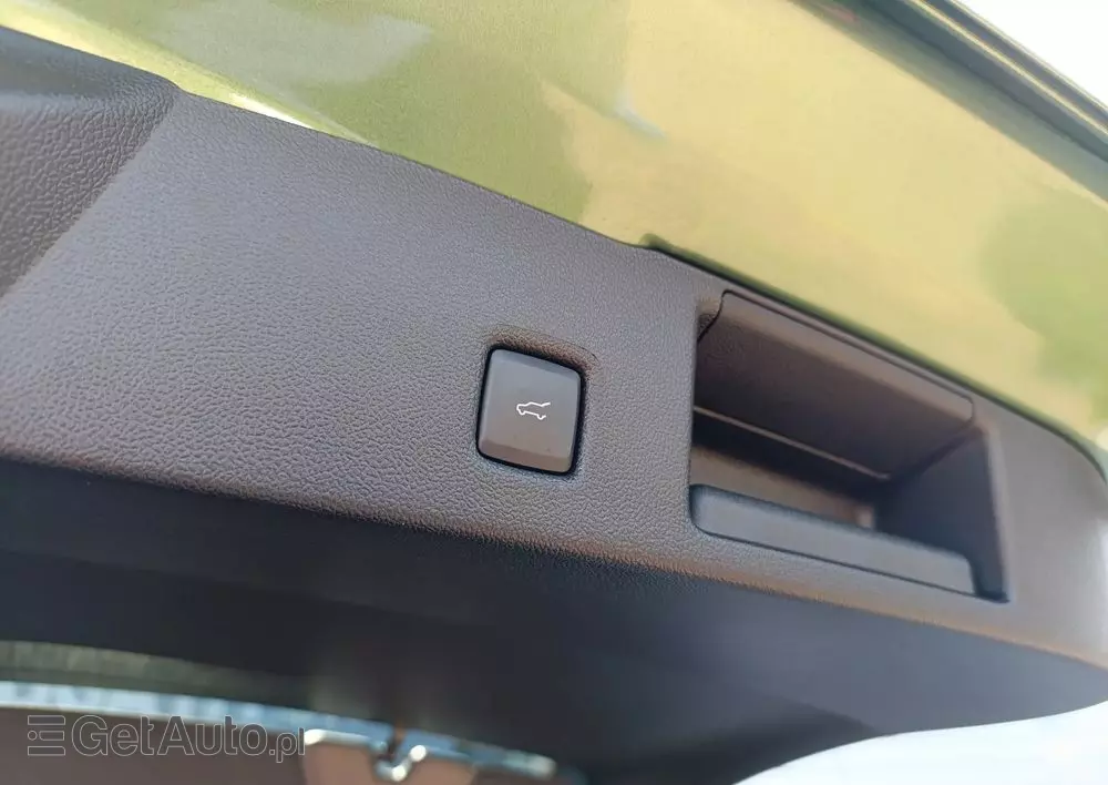 FORD Kuga 2.5 FHEV AWD Active X eCVT