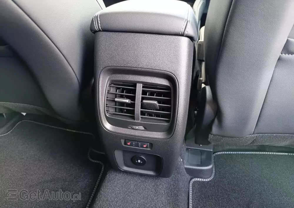 FORD Kuga 2.5 FHEV AWD Active X eCVT