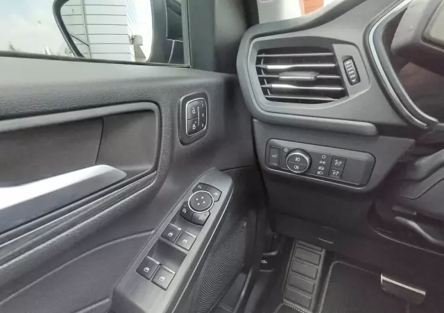 FORD Kuga 2.5 FHEV AWD Active X eCVT