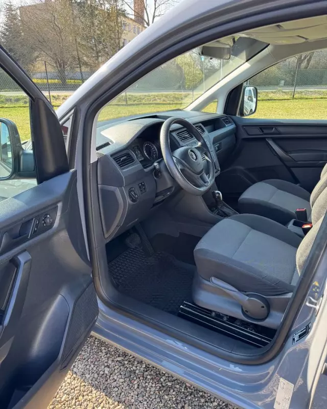 VOLKSWAGEN Caddy Maxi 