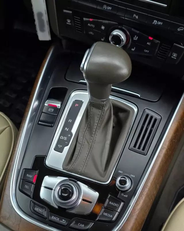 AUDI Q5 2.0 TDI Quattro S tronic