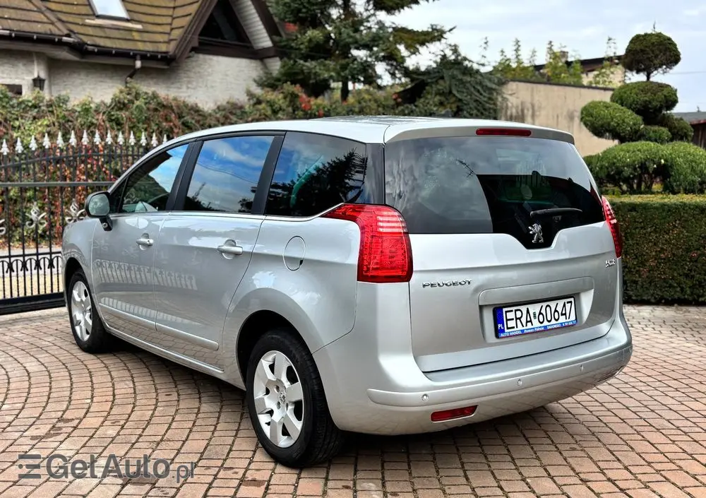 PEUGEOT 5008 1.6 THP Family 7os