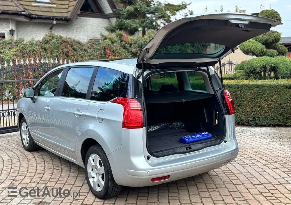 PEUGEOT 5008 1.6 THP Family 7os