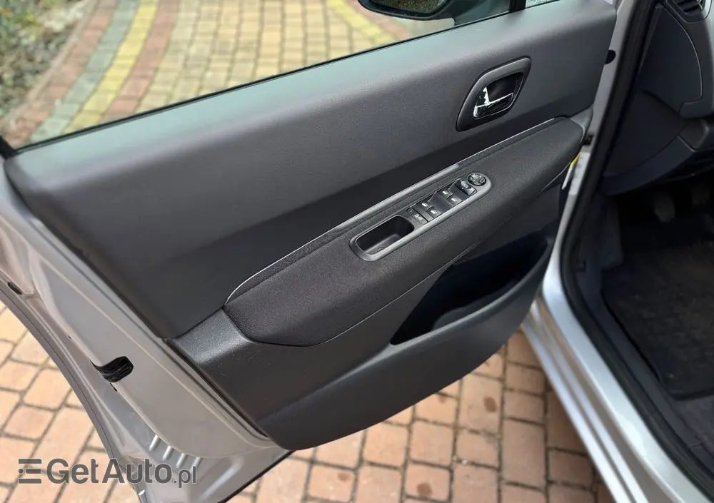 PEUGEOT 5008 1.6 THP Family 7os