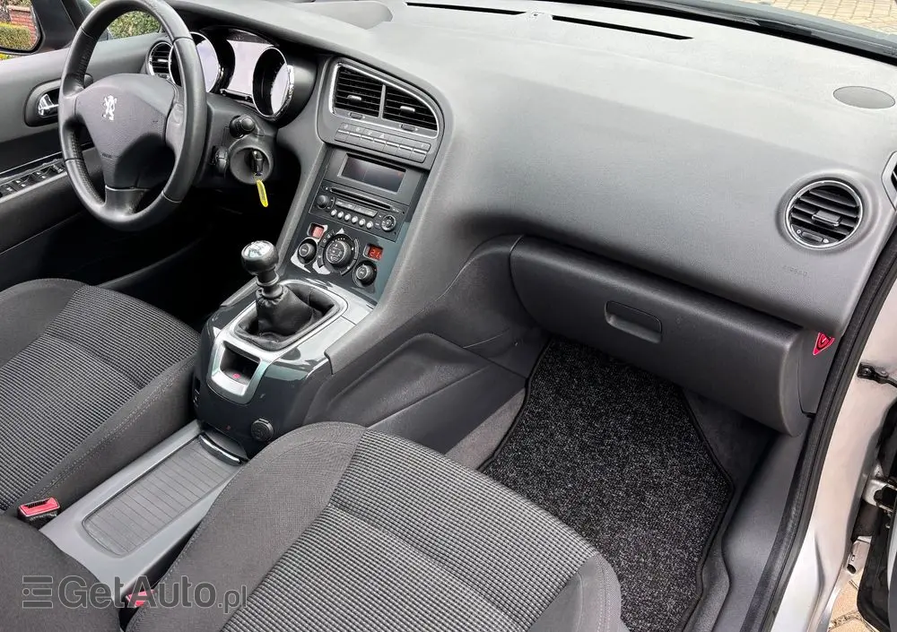 PEUGEOT 5008 1.6 THP Family 7os
