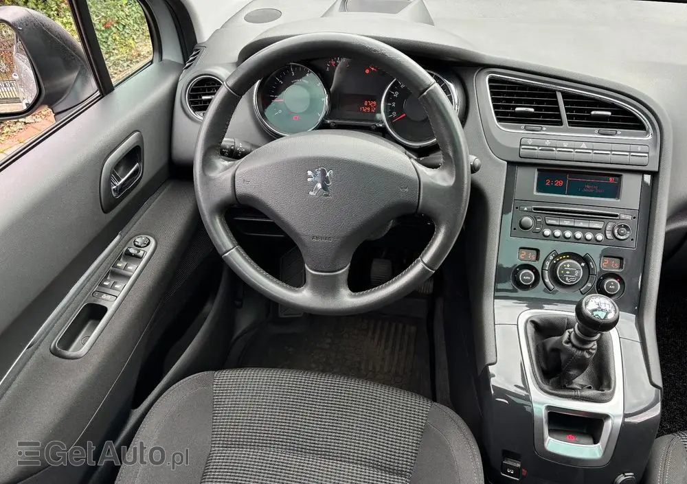 PEUGEOT 5008 1.6 THP Family 7os
