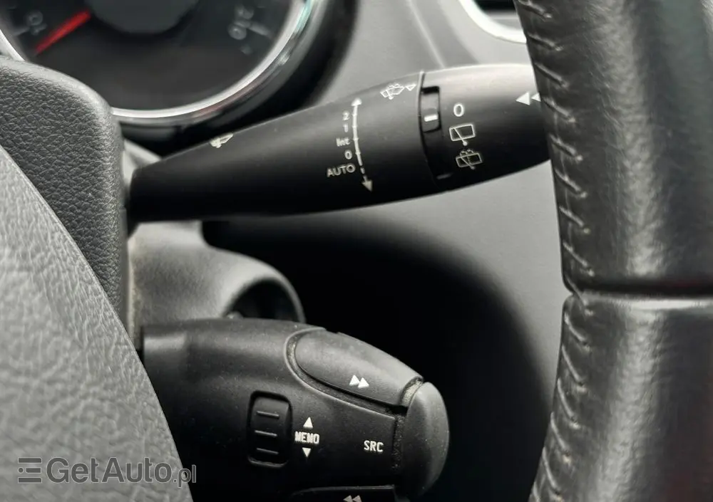 PEUGEOT 5008 1.6 THP Family 7os