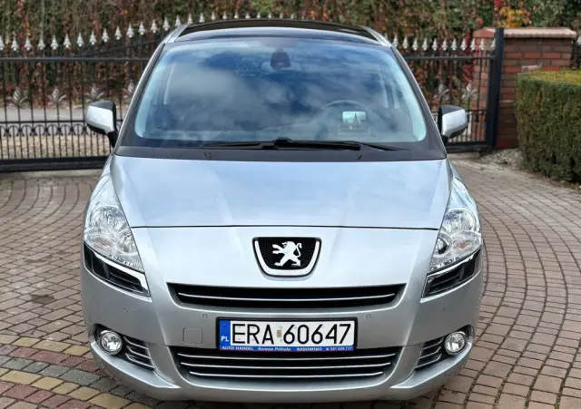 PEUGEOT 5008 1.6 THP Family 7os