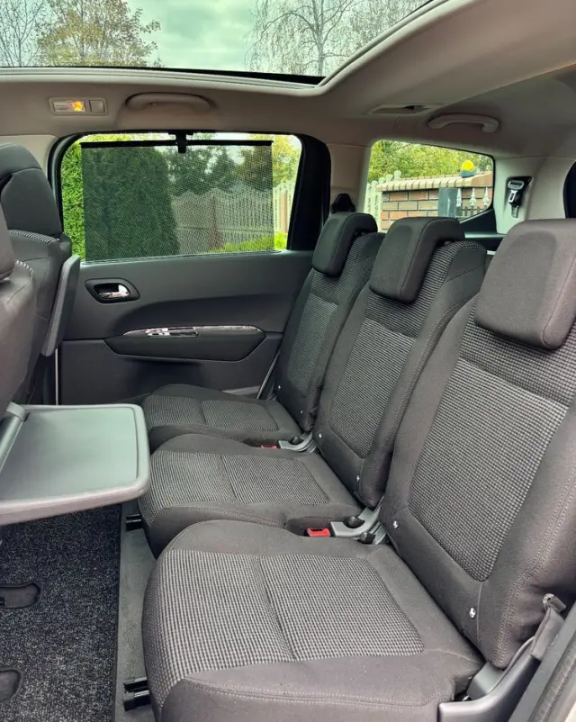 PEUGEOT 5008 1.6 THP Family 7os