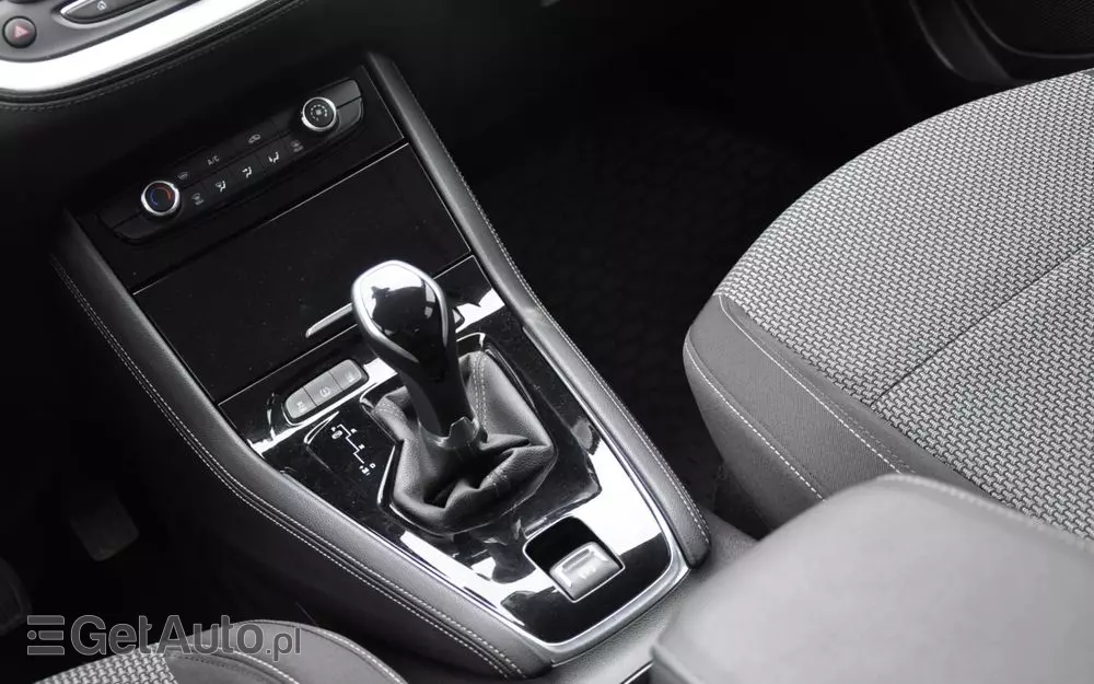 OPEL Grandland X 1.2 T GPF Design Line S&S