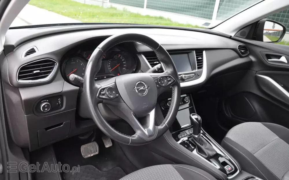 OPEL Grandland X 1.2 T GPF Design Line S&S