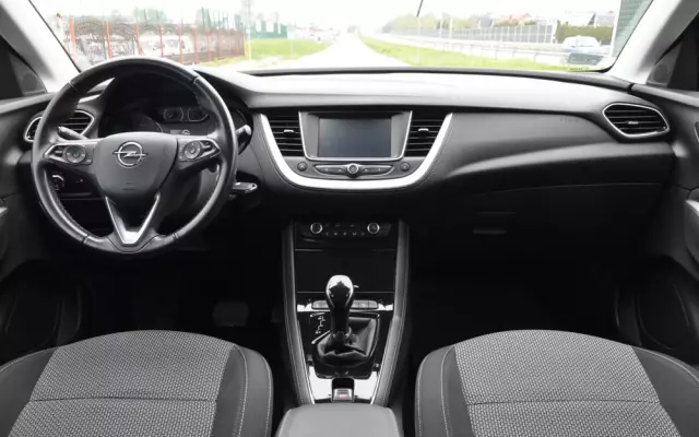 OPEL Grandland X 1.2 T GPF Design Line S&S