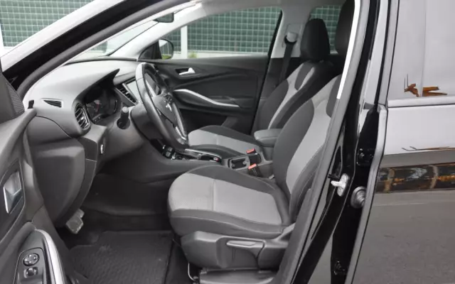 OPEL Grandland X 1.2 T GPF Design Line S&S