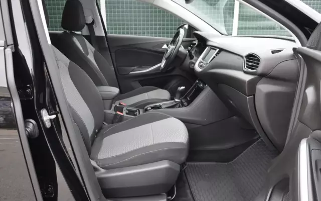 OPEL Grandland X 1.2 T GPF Design Line S&S