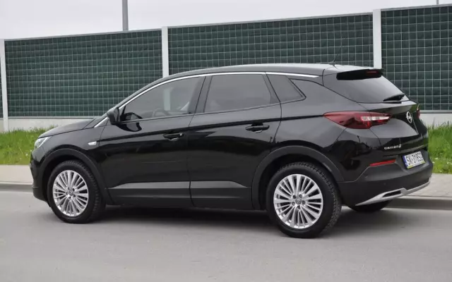 OPEL Grandland X 1.2 T GPF Design Line S&S