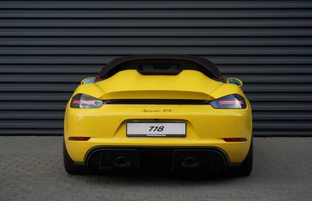 PORSCHE 718 Spyder 