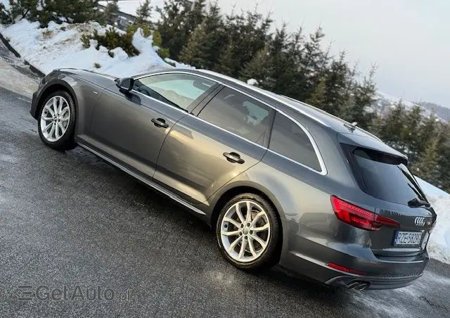 AUDI A4 Avant 2.0 TDI Quattro Sport S tronic