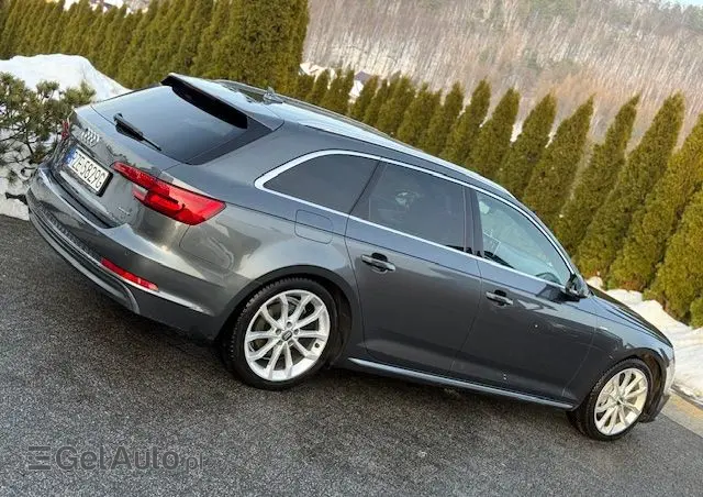 AUDI A4 Avant 2.0 TDI Quattro Sport S tronic
