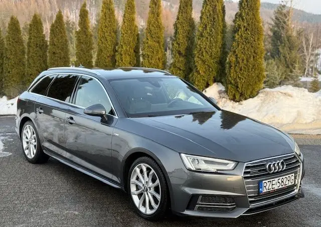AUDI A4 Avant 2.0 TDI Quattro Sport S tronic