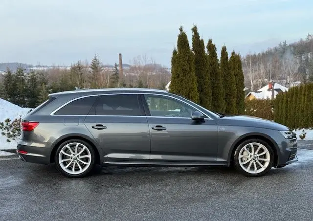 AUDI A4 Avant 2.0 TDI Quattro Sport S tronic