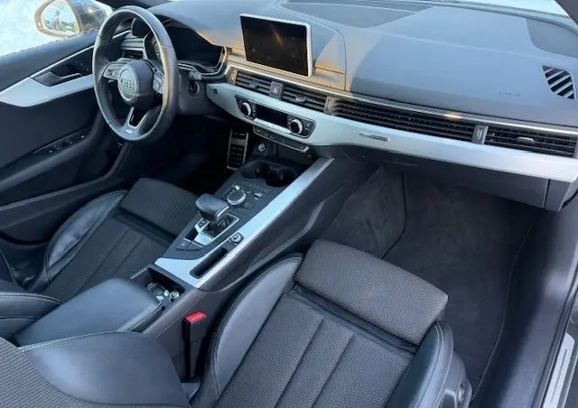 AUDI A4 Avant 2.0 TDI Quattro Sport S tronic