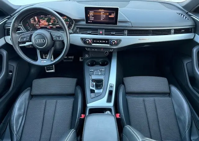 AUDI A4 Avant 2.0 TDI Quattro Sport S tronic