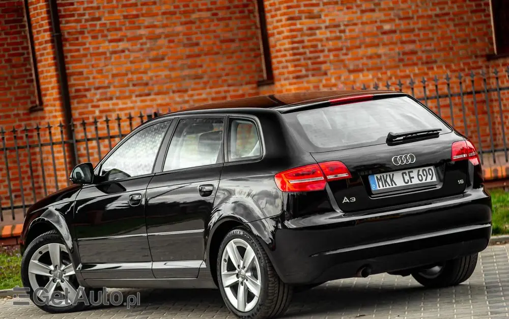 AUDI A3 Sportback 1.6 S tronic Ambition