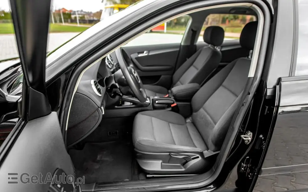 AUDI A3 Sportback 1.6 S tronic Ambition