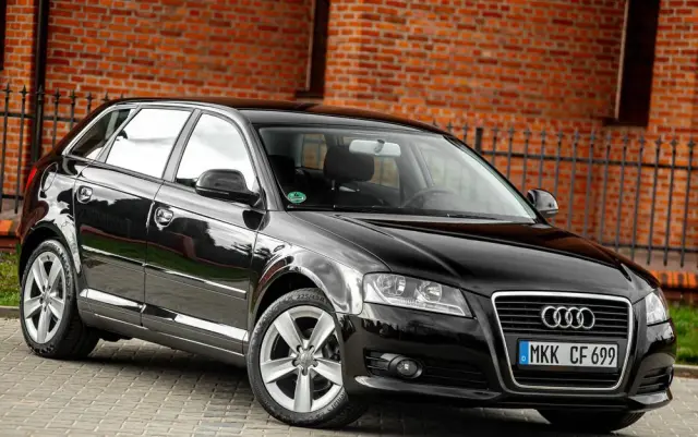 AUDI A3 Sportback 1.6 S tronic Ambition