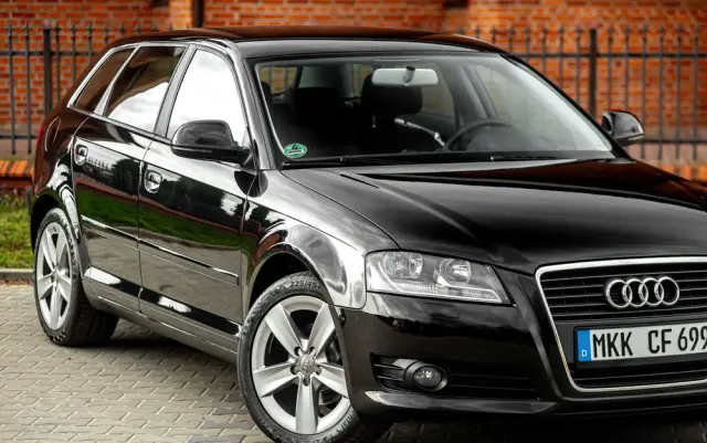 AUDI A3 Sportback 1.6 S tronic Ambition