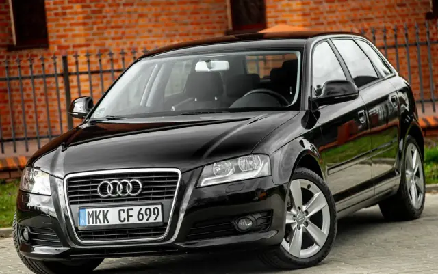 AUDI A3 Sportback 1.6 S tronic Ambition