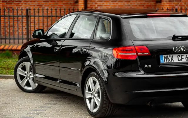AUDI A3 Sportback 1.6 S tronic Ambition