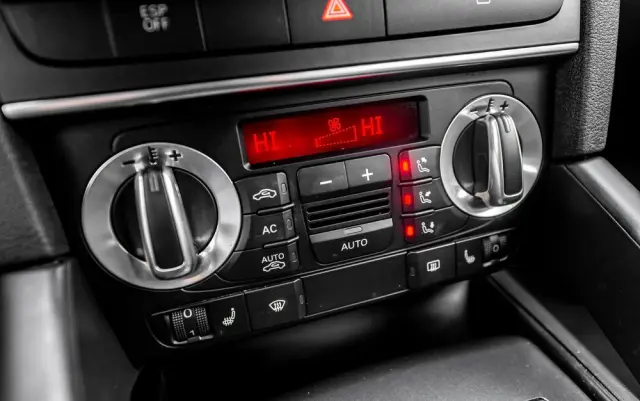 AUDI A3 Sportback 1.6 S tronic Ambition