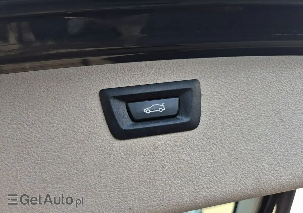 BMW Seria 3 320d Touring Sport Line