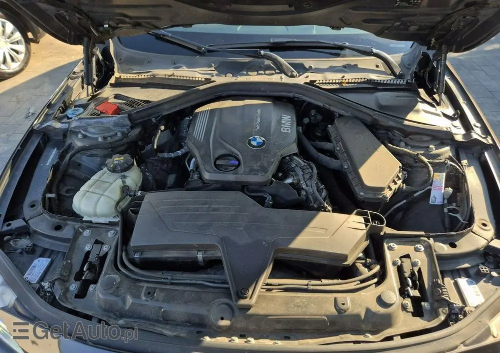 BMW Seria 3 320d Touring Sport Line