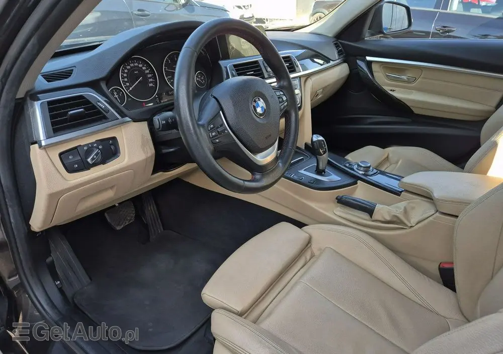 BMW Seria 3 320d Touring Sport Line