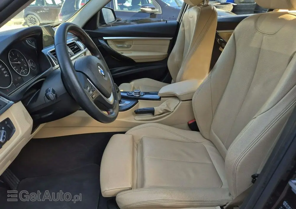 BMW Seria 3 320d Touring Sport Line