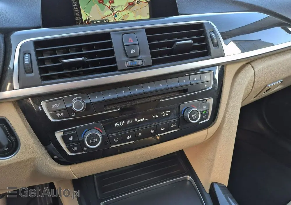 BMW Seria 3 320d Touring Sport Line