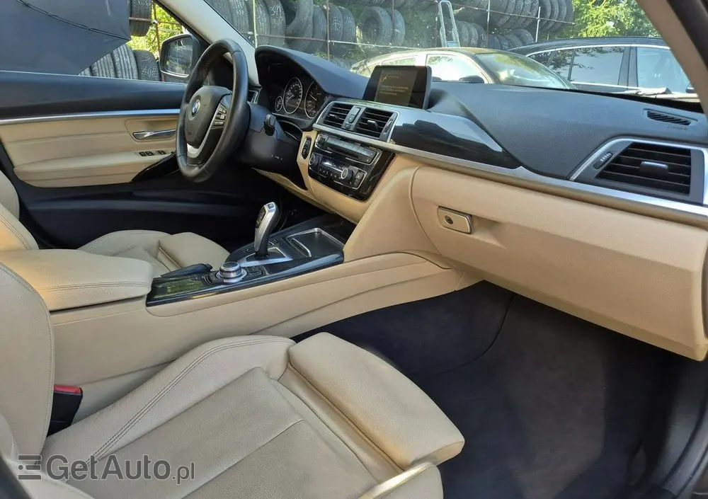 BMW Seria 3 320d Touring Sport Line