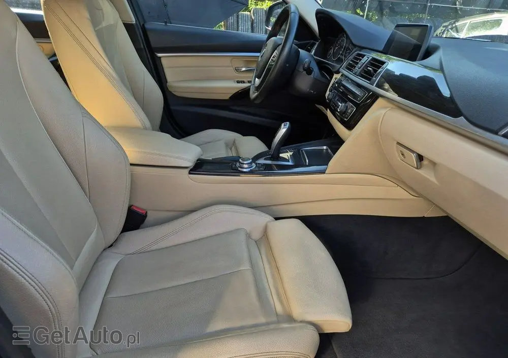 BMW Seria 3 320d Touring Sport Line