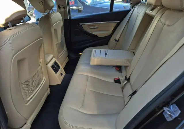 BMW Seria 3 320d Touring Sport Line