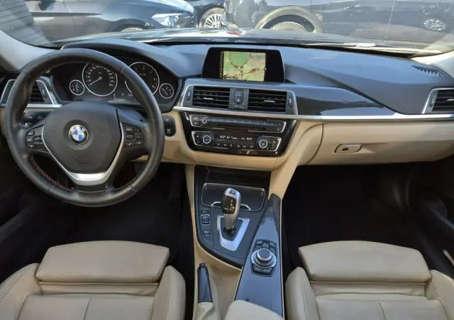 BMW Seria 3 320d Touring Sport Line
