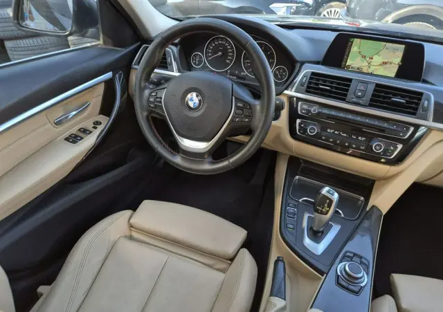 BMW Seria 3 320d Touring Sport Line